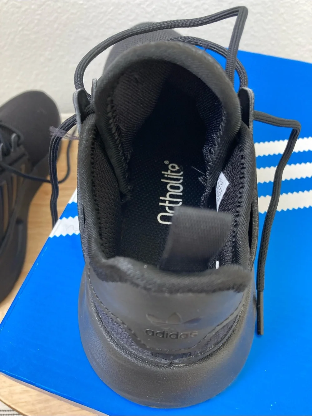 adidas all black